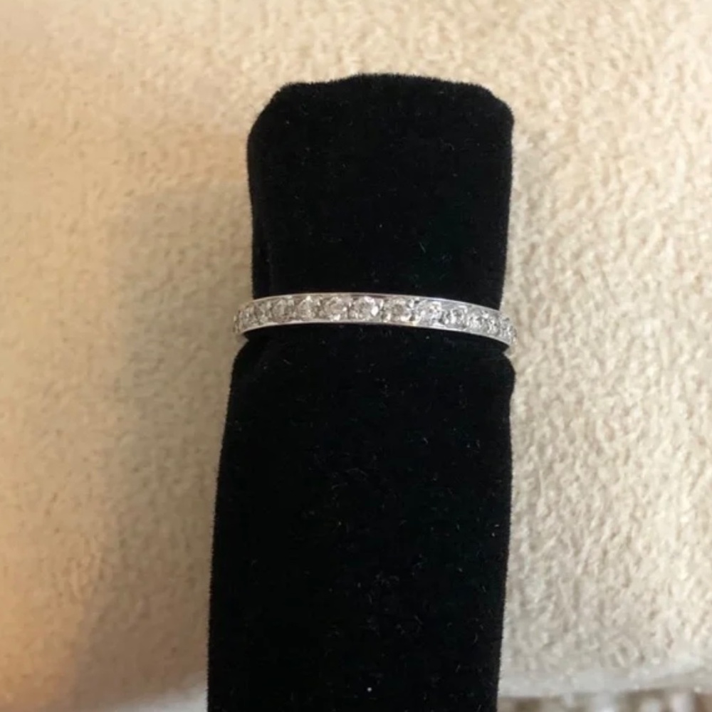 DIAMOND ETERNITY BAND RING - Picture 2 of 6